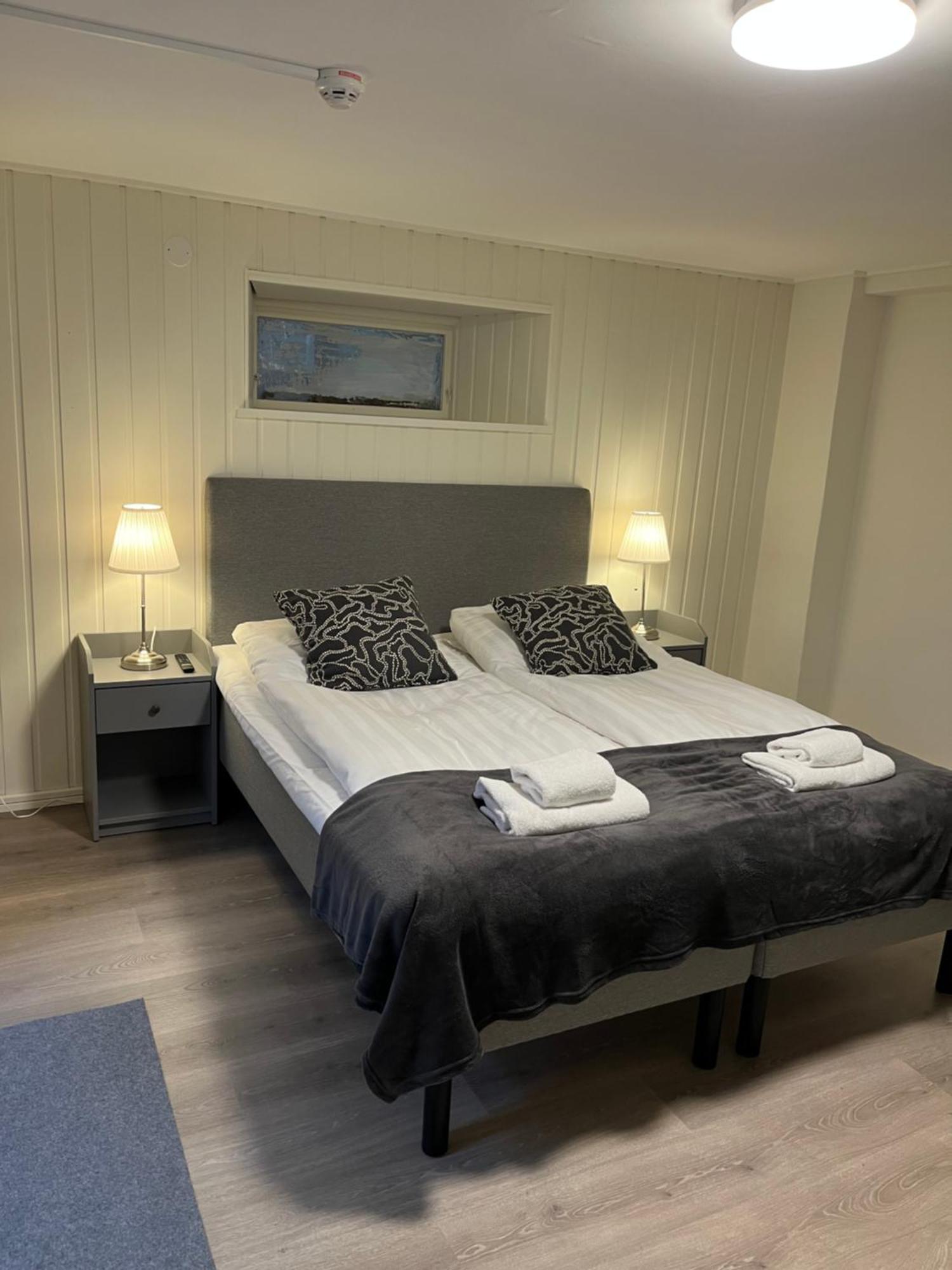 Vasterhojdsgarden Hotel Skövde Екстериор снимка